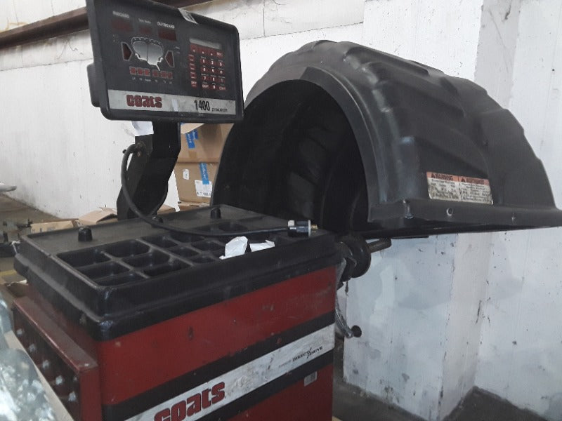 Coats Tire Balancer (4) , Coats Rim Clamp Tire Changer (1) , Coats Rim Clamp Tire Changer w/ Robo-Arm (2) - Load #226879