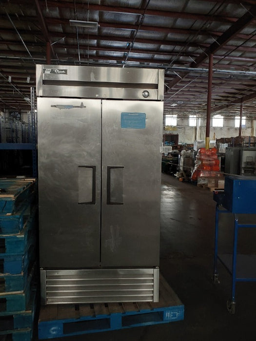 50% off TRUE coolers and freezers. Mixed load of commercial refrigerators and freezers in Siloam Springs, AR. Buy it on the 1GNITE marketplace today. 3 Pallet Positions True refrigerator 1 Habco Refrigerator 1 Habco Refrigerator (smaller) 1 True Stainless Steel Freezer - T19F 1