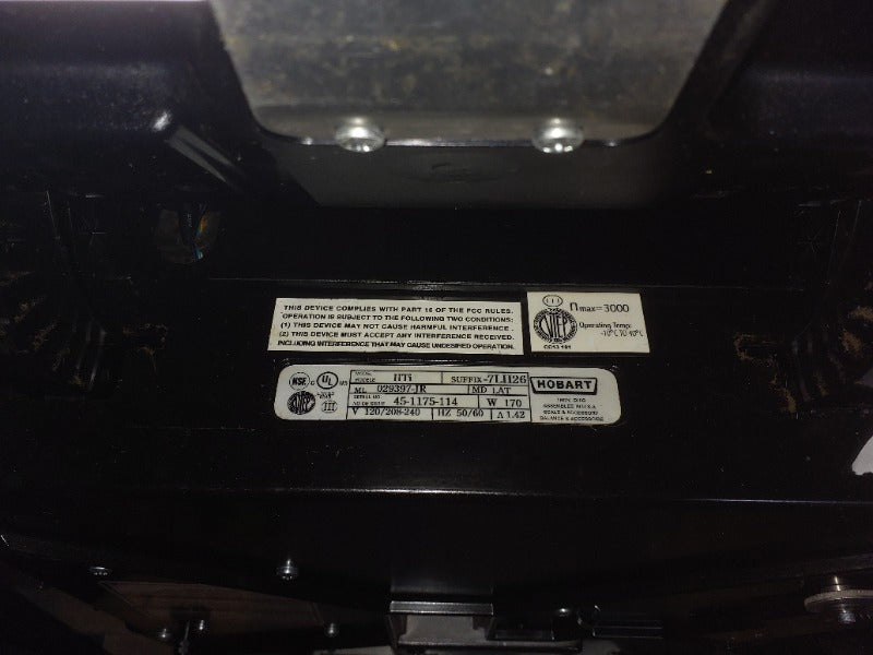 HOBART HTI (WITH BACK SCREEN) (2) , HOBART HTI DELI SCALE (WITHOUT BACK SCREEN) (4)  - Load #232658