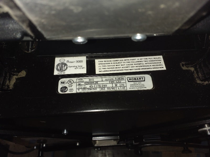 HOBART HTI (WITH BACK SCREEN) (2) , HOBART HTI DELI SCALE (WITHOUT BACK SCREEN) (4)  - Load #232658