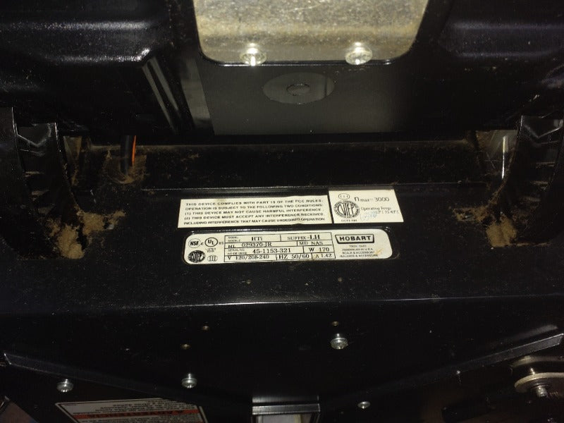 HOBART HTI (WITH BACK SCREEN) (2) , HOBART HTI DELI SCALE (WITHOUT BACK SCREEN) (4)  - Load #232658