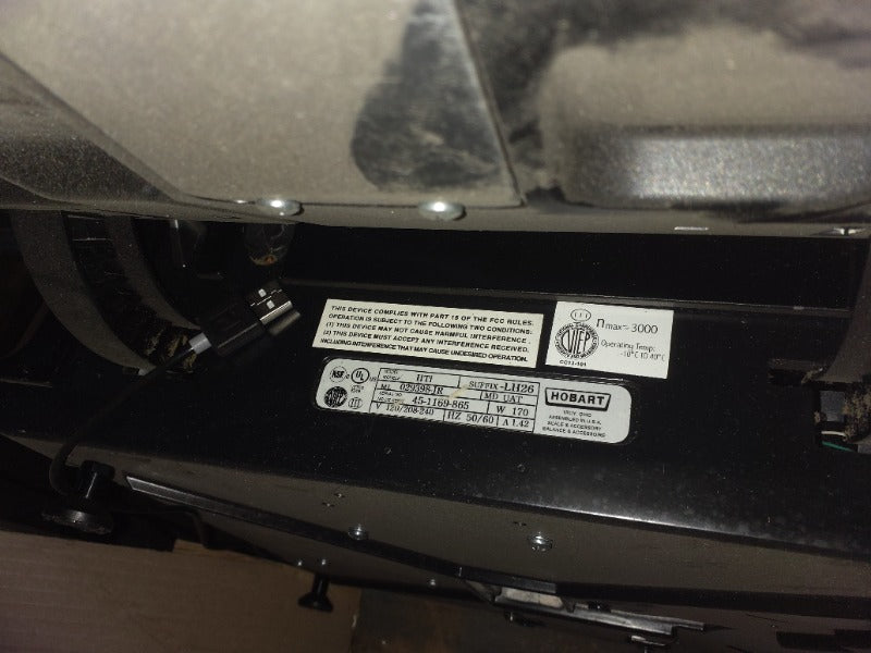 HOBART HTI (WITH BACK SCREEN) (2) , HOBART HTI DELI SCALE (WITHOUT BACK SCREEN) (4)  - Load #232658