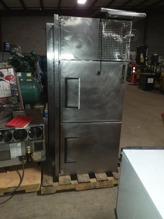 True Refrigerator T-72F HC (1) - Load #231162