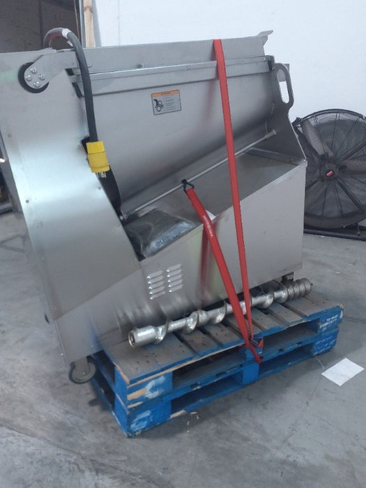 Hobart Meat Grinder (1) - Load #233000