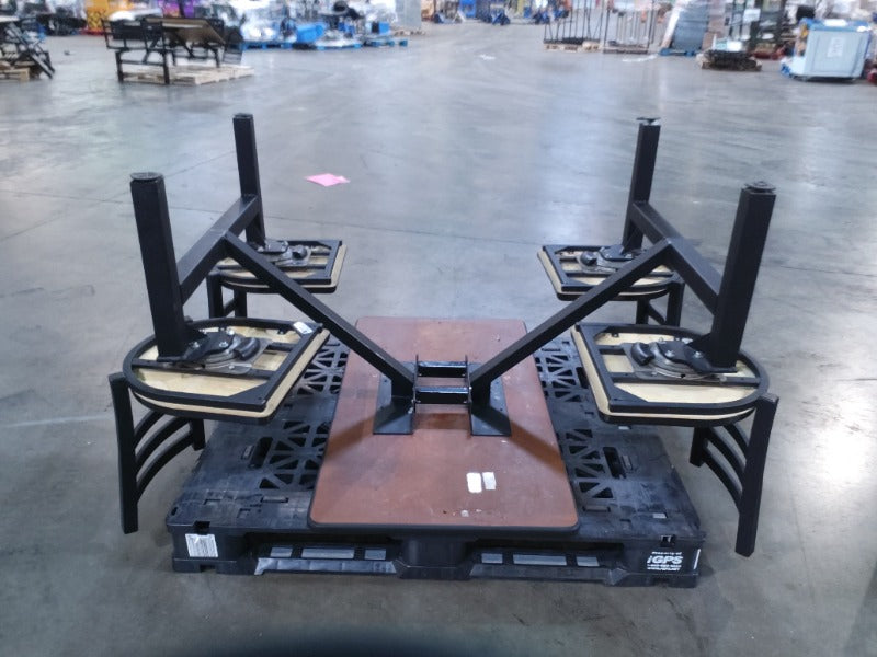 Picnic Tables - Load #249693