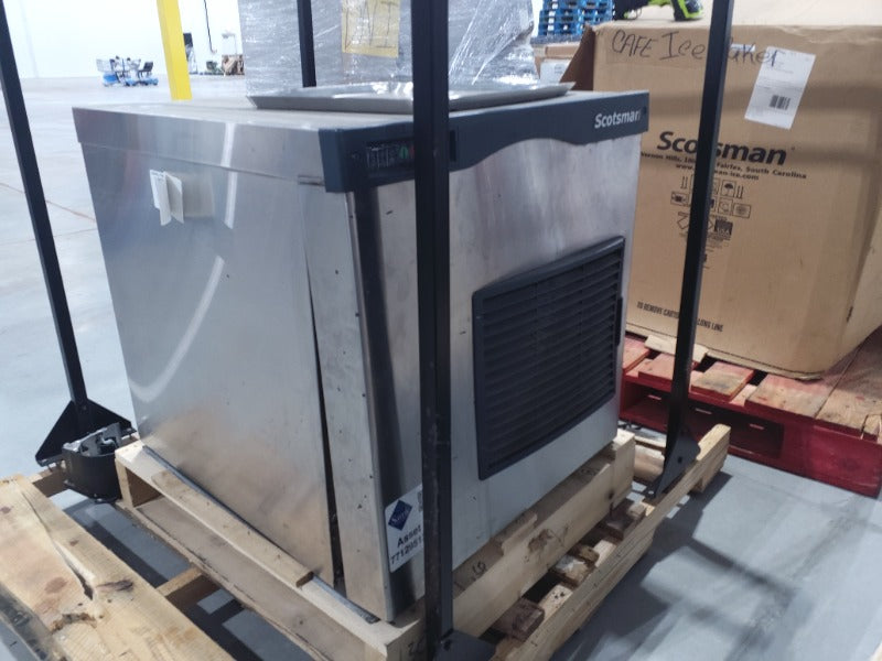 Scotsman Ice Machine (1) - Load #309374