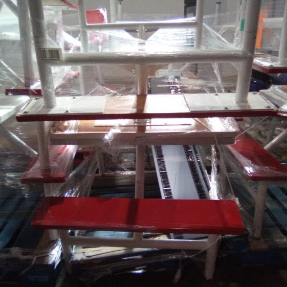 Picnic tables - Load #254436
