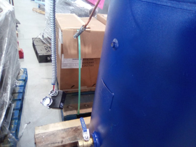 Quincy Air Compressor (1) - Load #256146