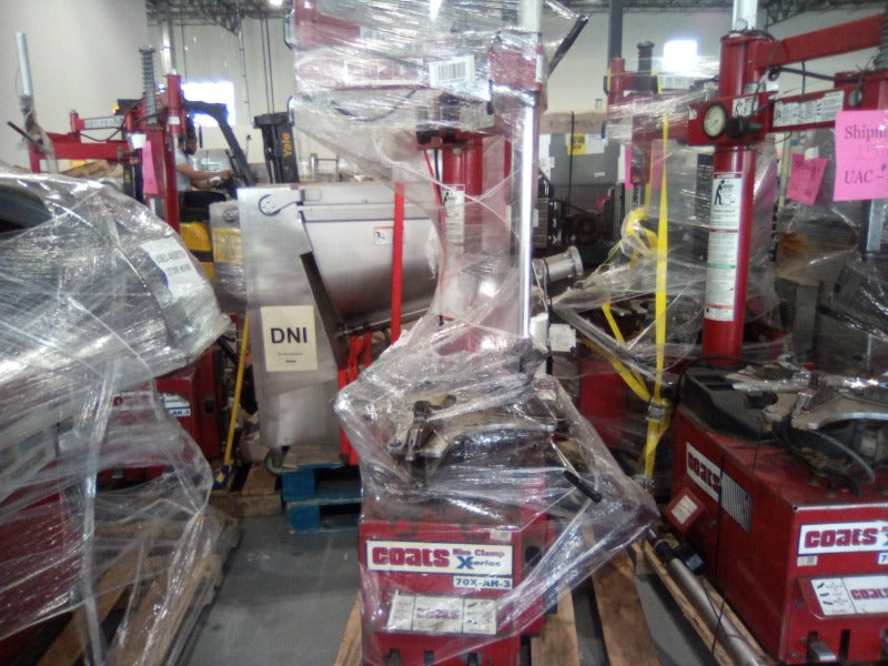 Coats Rim Clamp Tire Changer (1) - Load #256151