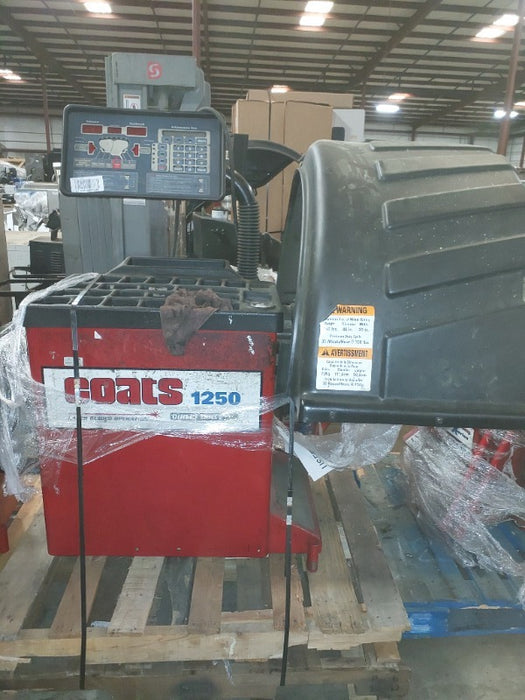Coats Tire Balancer Model 950S (1) - Load #259995
