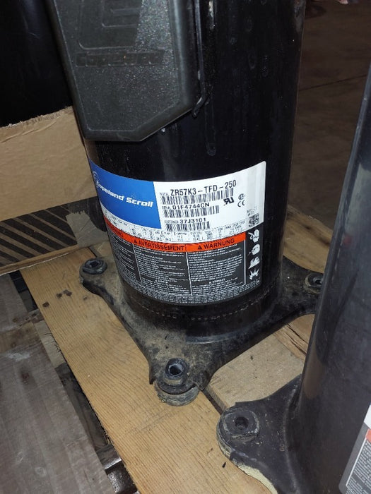 Copeland Scroll Outdoor Refrigeration Unit (1)  - Load #269000