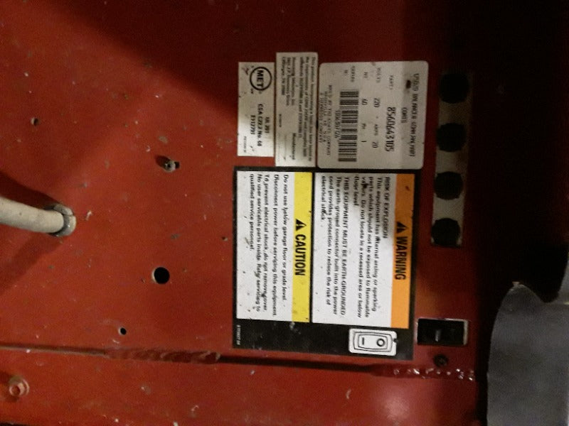 Coats Rim Clamp Tire Changer w/ Robo-Arm (1) , Coats Tire Balancer (1)  - Load #277768