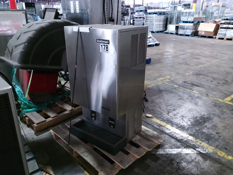 Ice Machine - Scotsman (2) - Load #306289