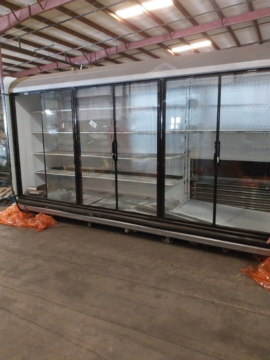 Hussmann Refrigerated Display Case (1) - Load #298284