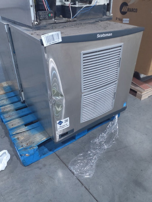 Scotsman Ice Machine (1) - Load #303313