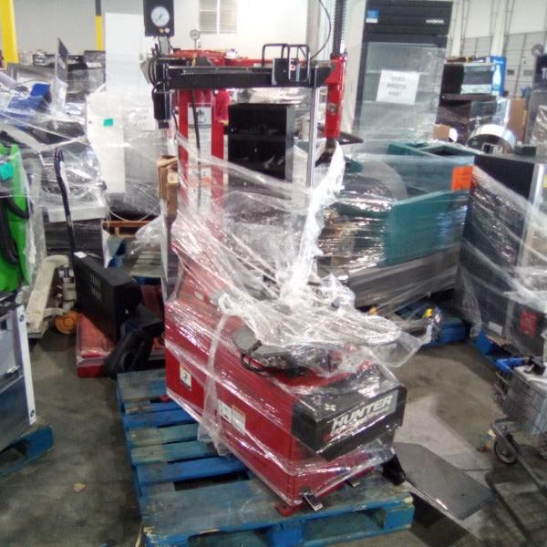 Hunter Table Top Tire Changer (1)  - Load #305358