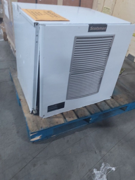 Scotsman Ice Machine (1) - Load #308334