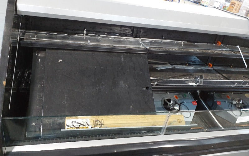 Hussmann Refrigerated Display Case (1) - Load #307535