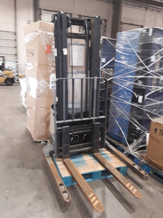 Crown Walkie Stacker (1) - Load #278597
