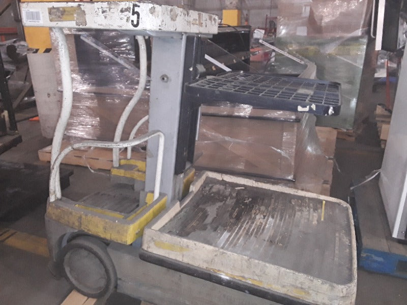 Over 50% off a CROWN heavy Duty Stock Picker. The used unit is available to pick up in Johnstown, NY. Buy it now!