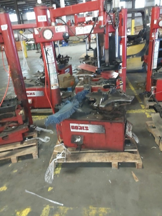 Coats Rim Clamp Tire Changer (3) - Load #193851