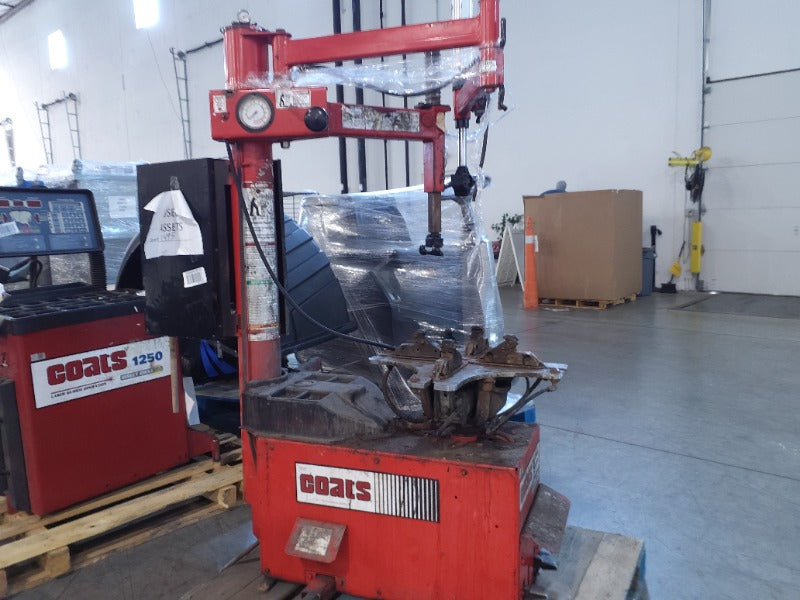 Coats Rim Clamp Tire Changer w/ Robo-Arm (1) - Load #215821