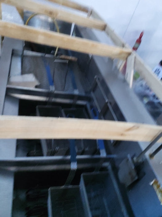 Restaurant - Load #224079