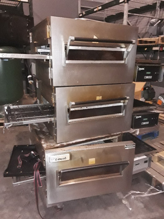 Lincoln Pizza Oven – Triple Stack (1)  - Load #225427