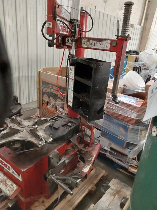 COATS 70XAH3 (2) , Coats Rim Clamp Tire Changer w/ Robo-Arm (1)  - Load #228429