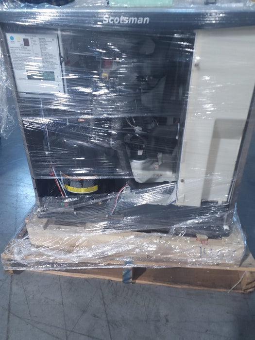 Scotsman Ice Machine (1)  - Load #232648