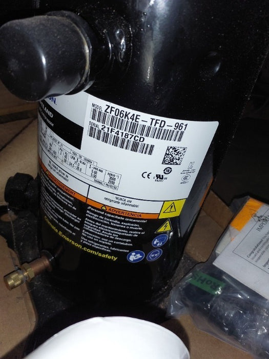 Copeland Scroll Outdoor Refrigeration Unit (1)  - Load #263289