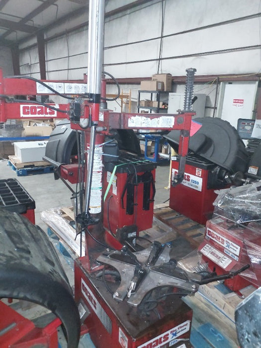 Coats Rim Clamp Tire Changer w/ Robo-Arm (1)  - Load #276540