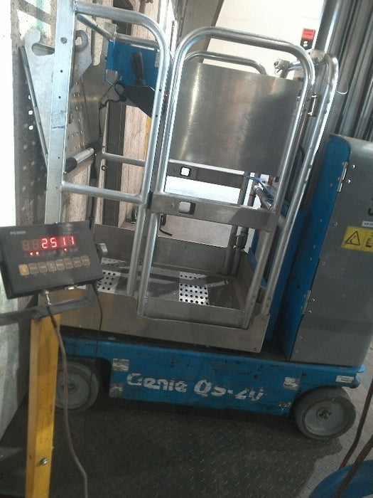 Scissor Lift - Genie (1)  - Load #228155