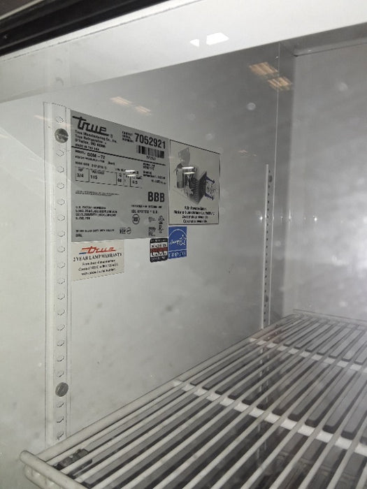 True 3 section display freezer (1)  - Load #150131
