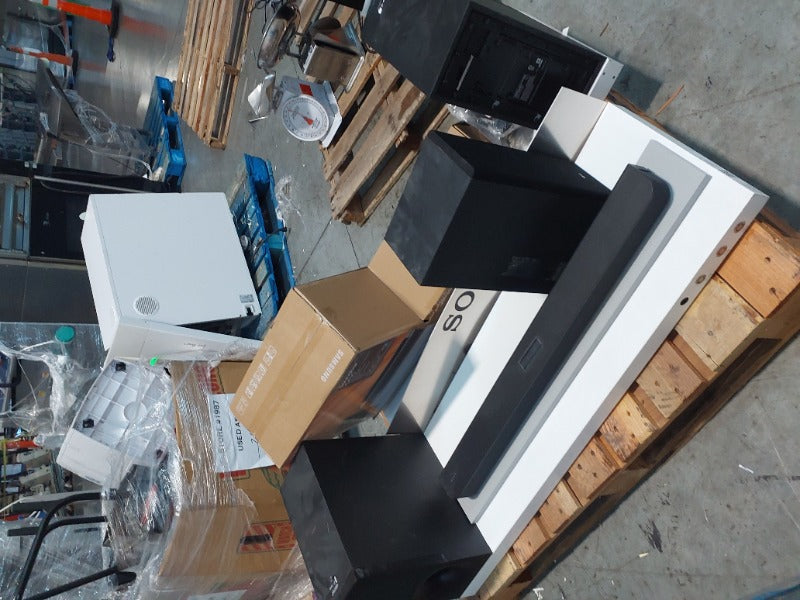 Great deal on a mixed load of used Audi electronic equipment available for pick up in Greenfield, IN today. 46 Pallet Positions. Load includes  Bluetooth Speaker 93, Sound bar system 22, and Bluetooth PA Speaker 43. Buy them on 1GNITE Marketplace today.