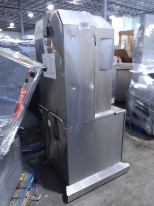 Get a great deal on a used Zumex Commercial Juicer. Available for pick up today in Greenfield, IN.  1GNITE